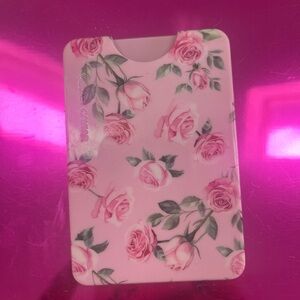 Velvet Caviar Magnetic Wallet in Soft Pink/roses for iphone
